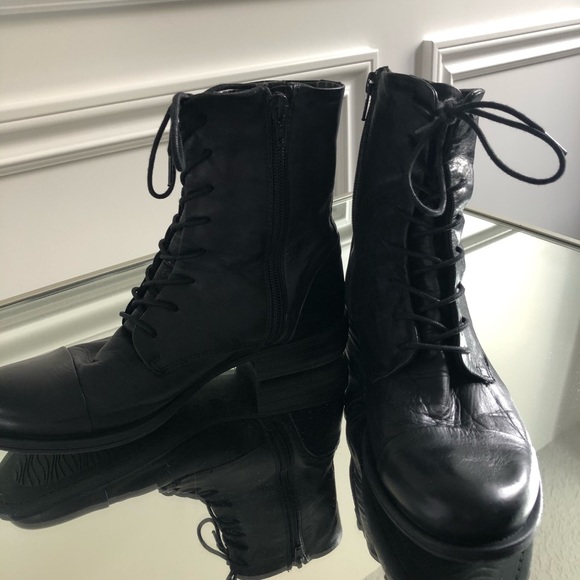 Ankle boot - Picture 3 of 5